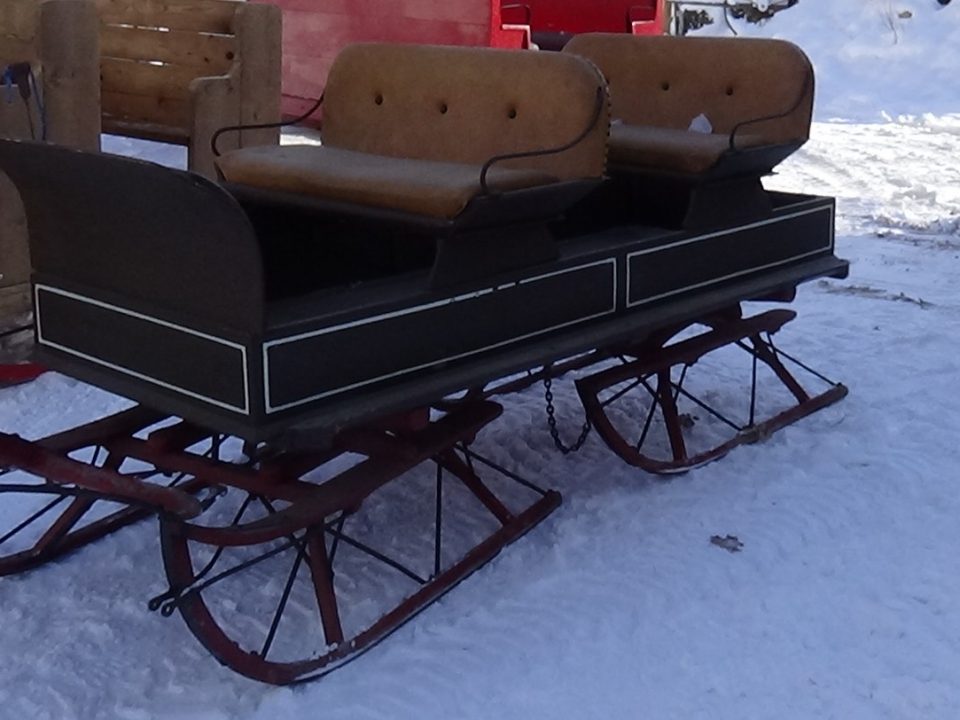two-seater-sleigh